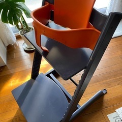 STOKKE ストッケトリップトラップチェア➕ベビーガードの画像