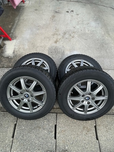 ヨコハマアイスガードスタッドレスタイヤ 15インチ 195/65R15