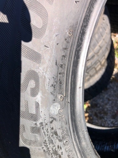 冬タイヤ ★ 225/60R17★  ブリヂストン製スタッドレス ★ ブリザック4本組 ★ エクストレイル アウトバック フォレスター