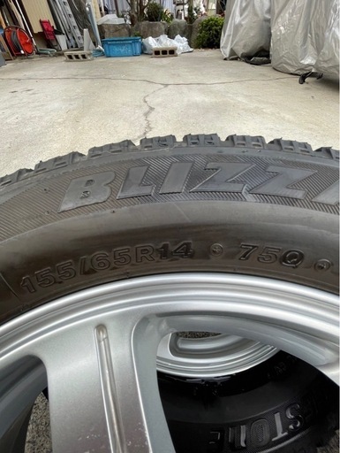 ブリヂストンBLIZZAKスタッドレスタイヤ 155/65R14 ホイールセット