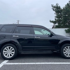 人気ＳＵＶ　フォレスター　スバル　自社ローンの画像