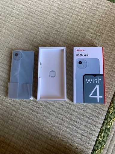 SHARP 新品 の 携帯  電話  