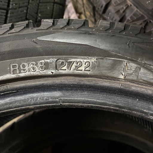 ナンカン225/40R18スタッドレスタイヤ