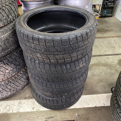 ナンカン225/40R18スタッドレスタイヤ