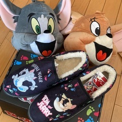 お値下げ‼️トムとジェリースリッポンandフェイスポシェット