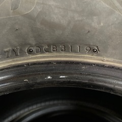 ブリヂストンDMーV3スタッドレスタイヤ265/65R17の画像