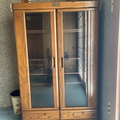 不要な収納家具