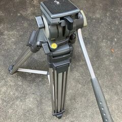 大型三脚　ビデオ用の画像