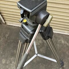 大型三脚　ビデオ用の画像