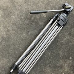 大型三脚　ビデオ用の画像