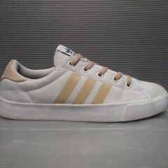adidasシューズ23.5㎝