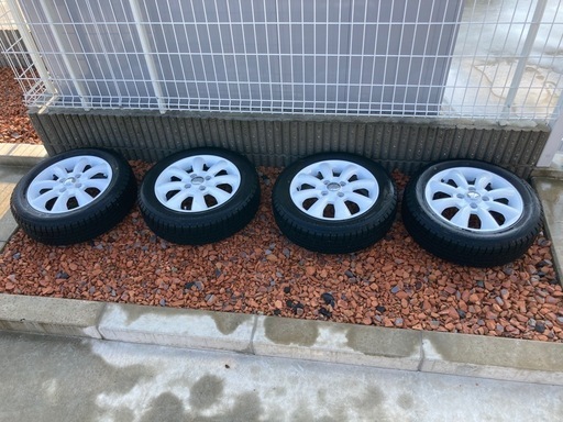 スタッドレスタイヤ４本