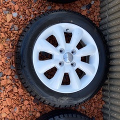 スタッドレスタイヤ４本の画像