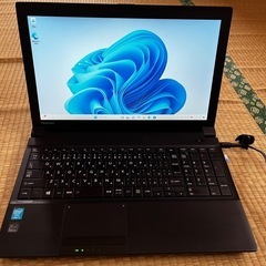 東芝　dynabook 15インチ　