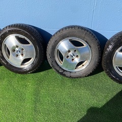 スタッドレスタイヤ　195/65R15