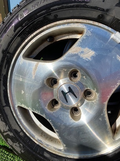 スタッドレスタイヤ　195/65R15