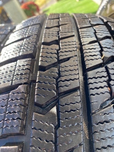 スタッドレスタイヤ　195/65R15