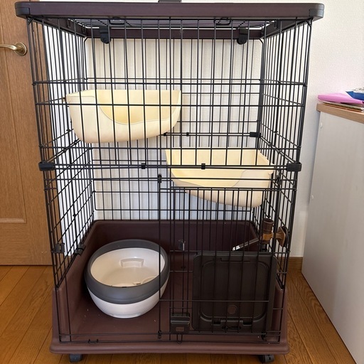 【値下げ】【美品】猫ケージ　猫トイレ　ペットボトル給水器セット