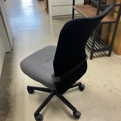 取引場所 南観音 ロ2411-624 オフィスチェア 昇降機能付き　汚れキズありの画像