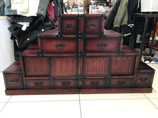 階段飾り棚、収納棚