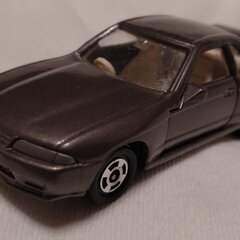 トミカ 日産 スカイライン GT-R