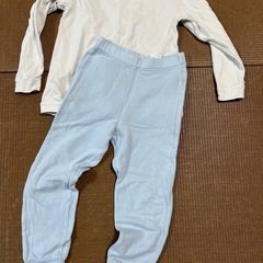 パジャマ　120cm 　長袖長ズボン3点　ヒートテック110cmの画像
