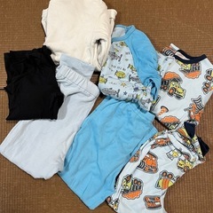 パジャマ　120cm 　長袖長ズボン3点　ヒートテック110cmの画像