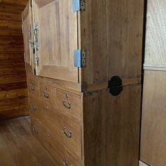 桐箪笥　年代物の画像