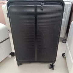 ★ジモティ割あり★  キャリーケース ブラック W45×D31×...