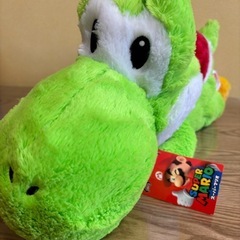 【取引中】スーパーマリオ　特大サイズ　クタッとぬいぐるみ　ヨッシー