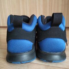 バスケットシューズ　21cm　中古の画像