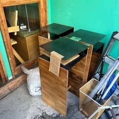 テーブル