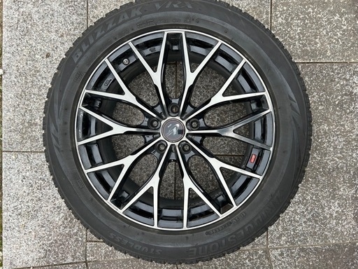 ブリヂストン　VRX スタッドレスタイヤ　ホイール付き4本  235/50//R18 2018年製造