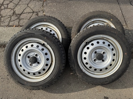 【お話中】スタッドレスタイヤ ダンロップWM02 155/65/14