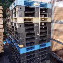プラスチックパレットの画像