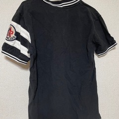 MONCLERのTシャツ、直接取りに来れる方のみの画像