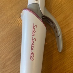 カールヘアアイロン　koizumi    3コインズケのアイロンケース付　の画像
