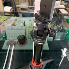箱破れあり リモコン付きポータブル3脚・自撮り棒（新品 未使用品）の画像
