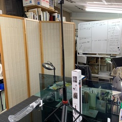 箱破れあり リモコン付きポータブル3脚・自撮り棒（新品 未使用品）の画像