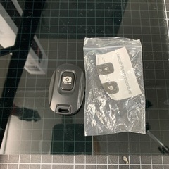 箱破れあり リモコン付きポータブル3脚・自撮り棒（新品 未使用品）の画像