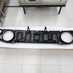 ジムニーシエラ JB64W 純正 フロント グリル スズキ 苫小牧西店の画像
