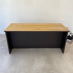 カウンター　受付テーブル
