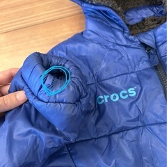 (値下げしました)crocs ダウン 110の画像