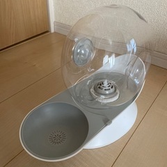 水飲み　犬　猫　自動給水器　お留守番　フィルター付きの画像