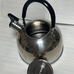 ステンレス製笛吹きケットル2.3L&ホーロー片手鍋の画像