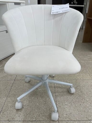 ★ジモティ割あり★  椅子 白 H83×D44×W47 クリーニング済み TJ9858