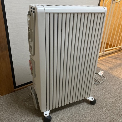 デロンギ　DeLonghi オイルヒーター