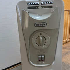 デロンギ　DeLonghi オイルヒーターの画像