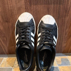 adidas レディーススニーカー24.5