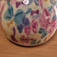 ぼんぼんリボン　ヘルメットの画像